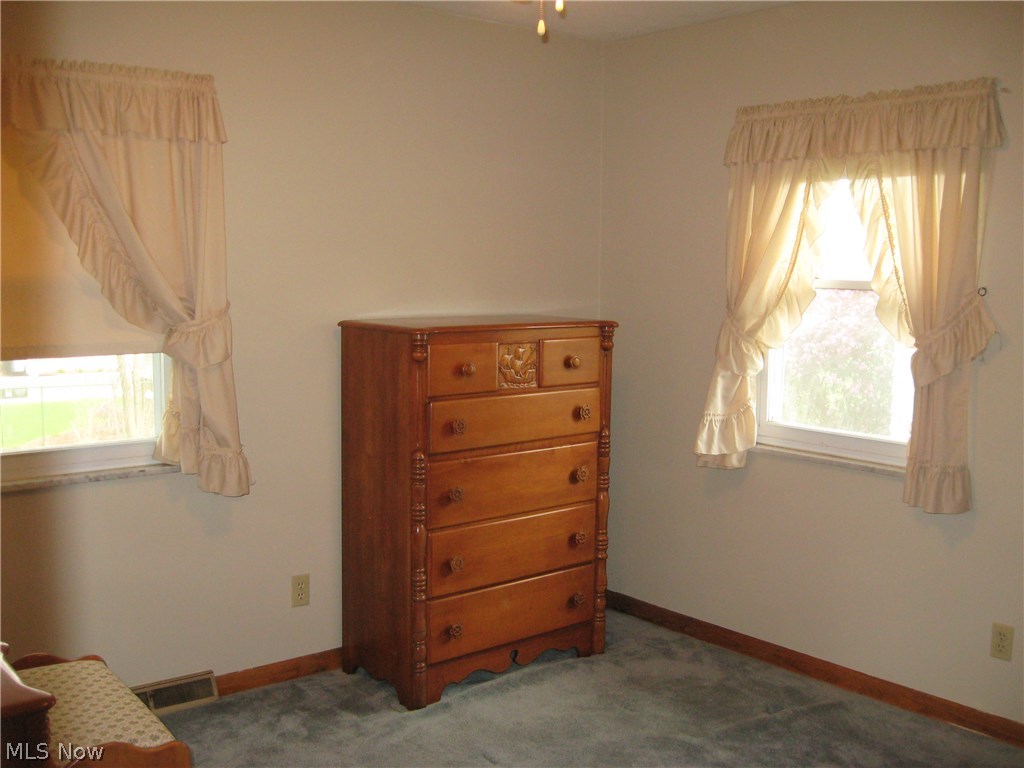 2877 Greenridge Road Norton, OH 44203 - Photo 9 of 11 Gallery Image 9