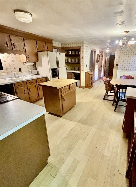 137 Spofford Road Boxford, MA 01921 - Photo 5 of 21
