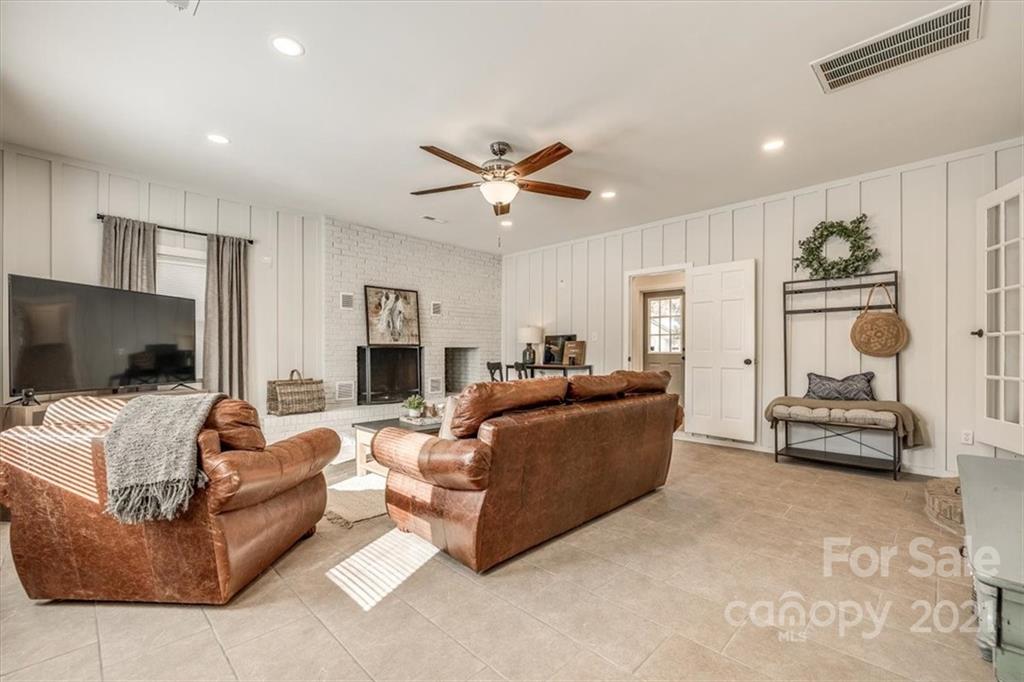 6215 Vernedale Road Charlotte, NC 28212 - Photo 22 of 46 Gallery Image 22