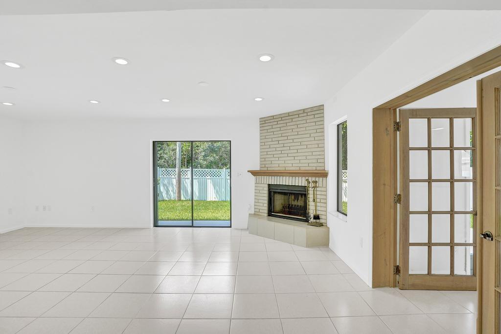 521 Northeast 35th Street Boca Raton, FL 33431 - Photo 16 of 44 DSC04238