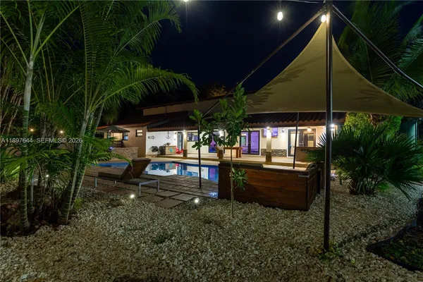 $1,795,000 | 8111 Southwest 183rd Street, Palmetto Bay, FL 33157