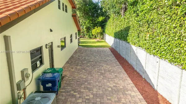 $1,795,000 | 8111 Southwest 183rd Street, Palmetto Bay, FL 33157