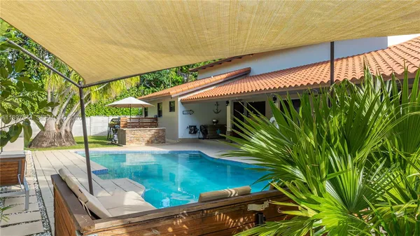 $1,795,000 | 8111 Southwest 183rd Street, Palmetto Bay, FL 33157