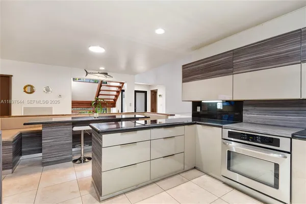 $1,795,000 | 8111 Southwest 183rd Street, Palmetto Bay, FL 33157