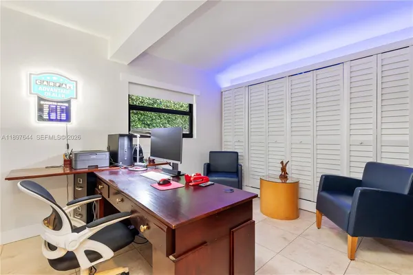 $1,795,000 | 8111 Southwest 183rd Street, Palmetto Bay, FL 33157