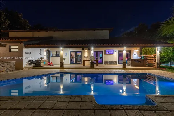 $1,795,000 | 8111 Southwest 183rd Street, Palmetto Bay, FL 33157