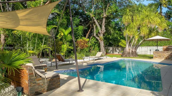 $1,795,000 | 8111 Southwest 183rd Street, Palmetto Bay, FL 33157