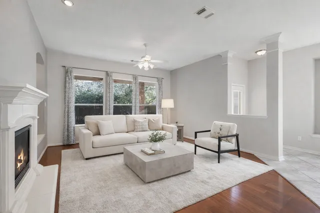 $640,000 | 80 West Frontera Circle, Spring, TX 77382