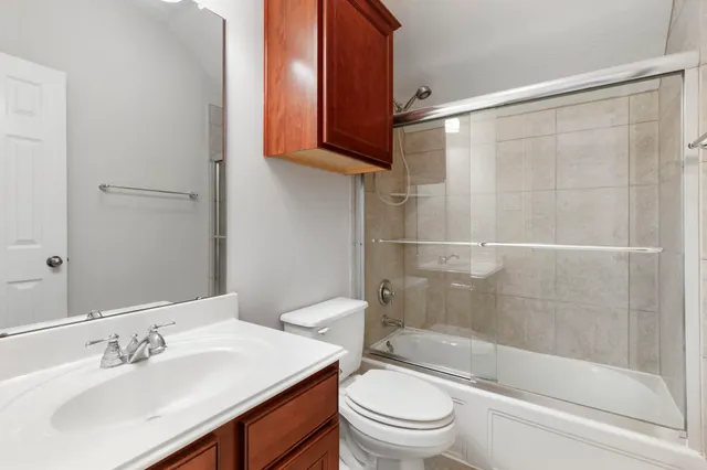 $640,000 | 80 West Frontera Circle, Spring, TX 77382