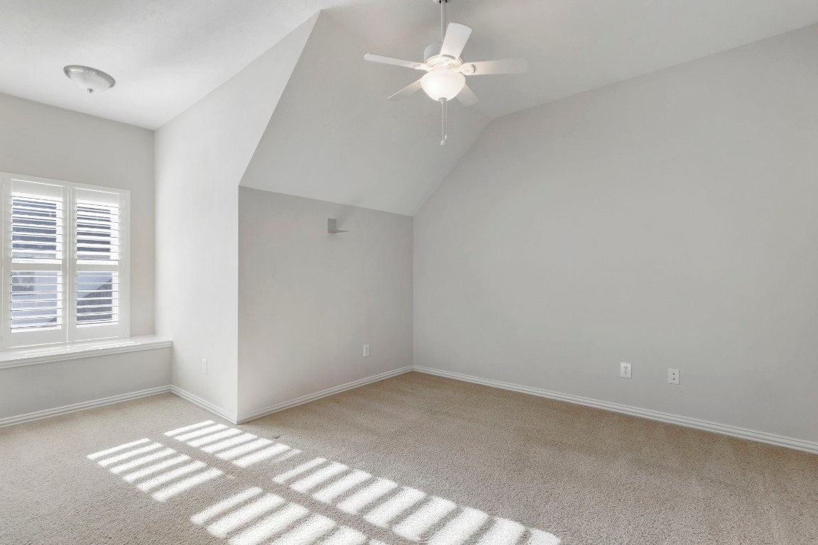 80 North Frontera Circle Spring, TX 77382 - Photo 24 of 28 a view of an empty room with a window