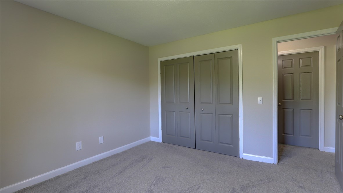 2287 Valley View Place Decatur, IL 62522 - Photo 39 of 43