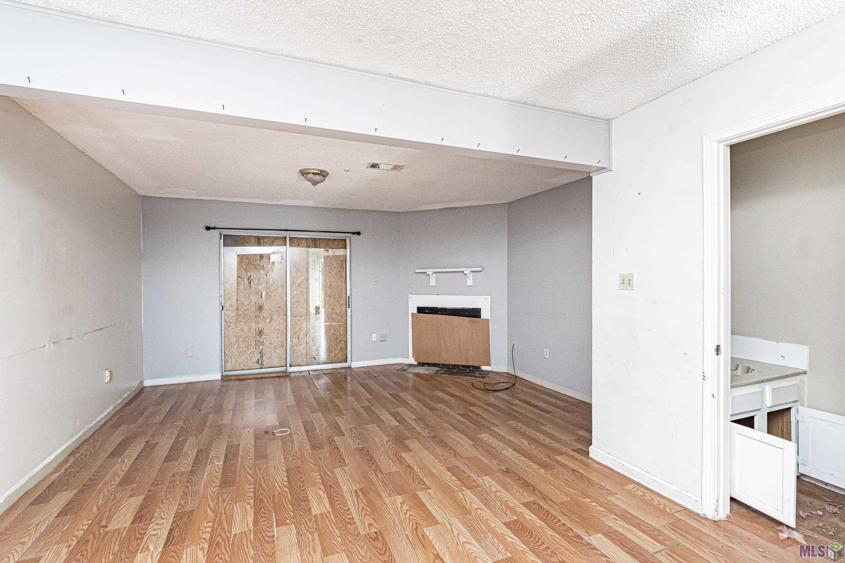 1717 Jade Avenue Baton Rouge, LA 70810 - Photo 2 of 6