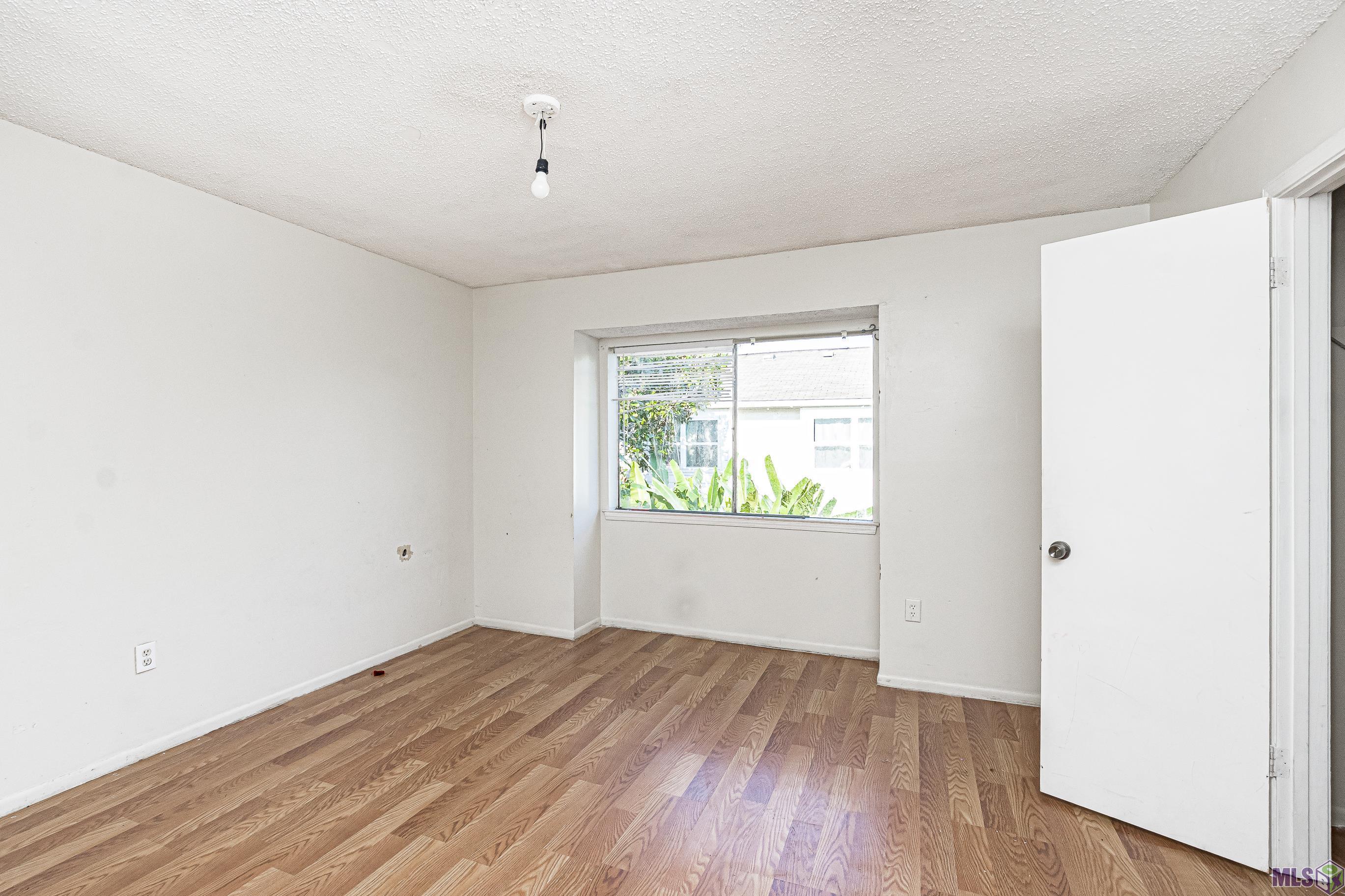 1717 Jade Avenue Baton Rouge, LA 70810 - Photo 3 of 6