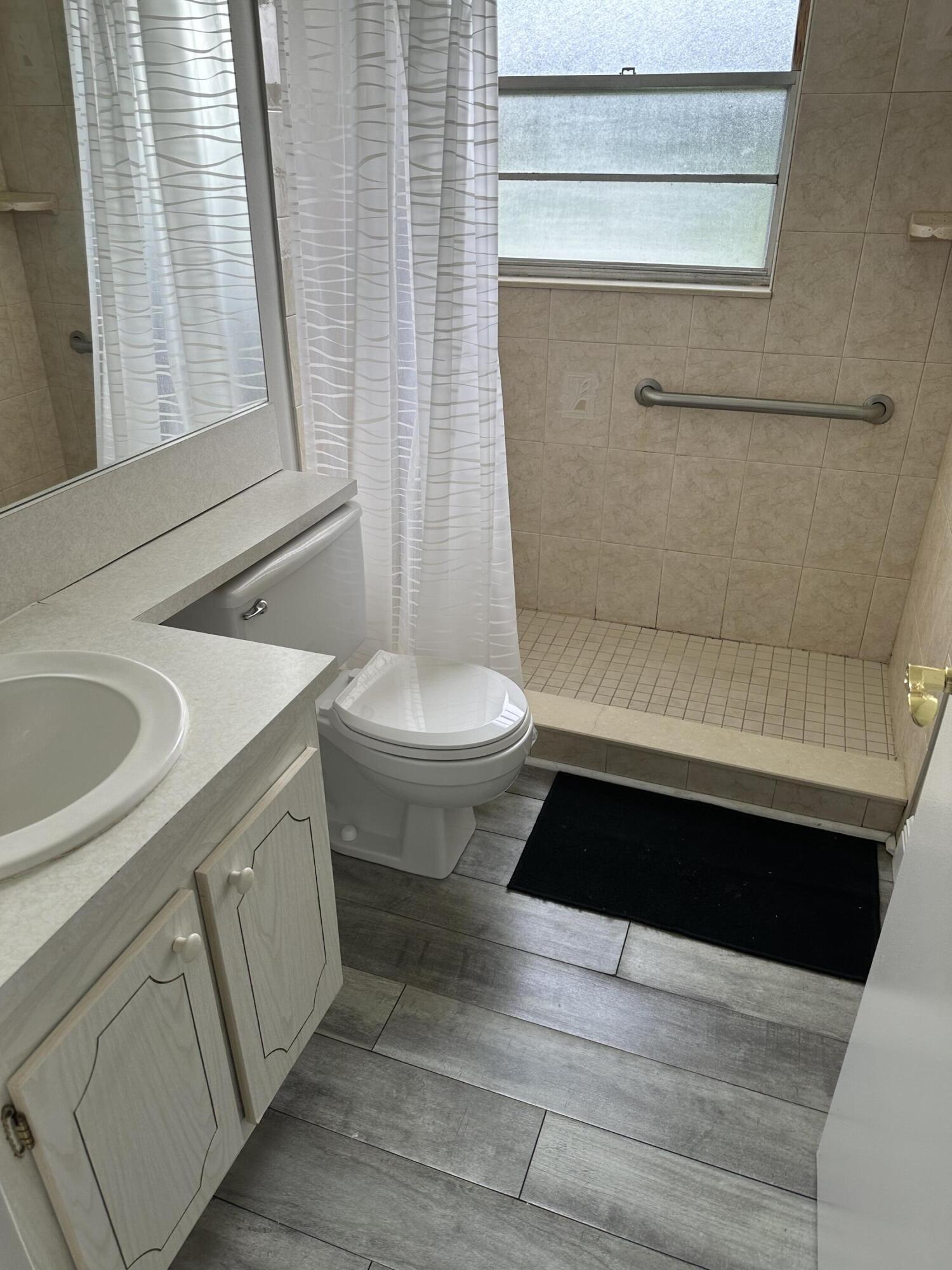 599 Fanshaw O Boca Raton, FL 33434 - Photo 8 of 11 IMG_8297