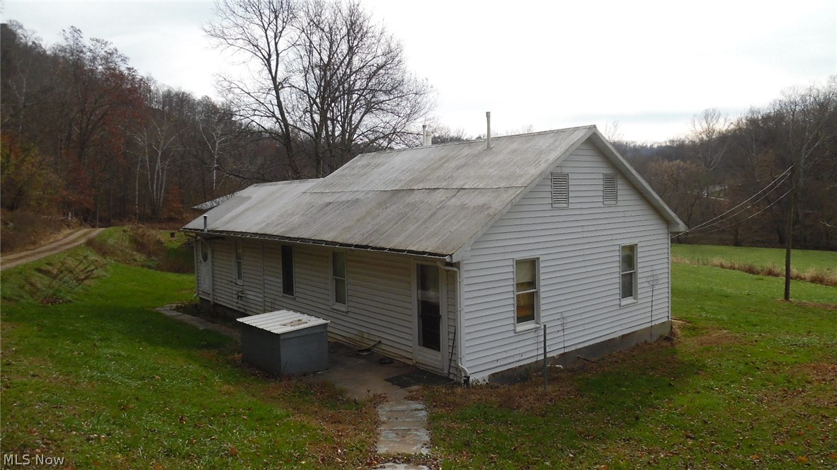 101 Elk Run Road New Matamoras, OH 45767 - Photo 10 of 19 Gallery Image 10