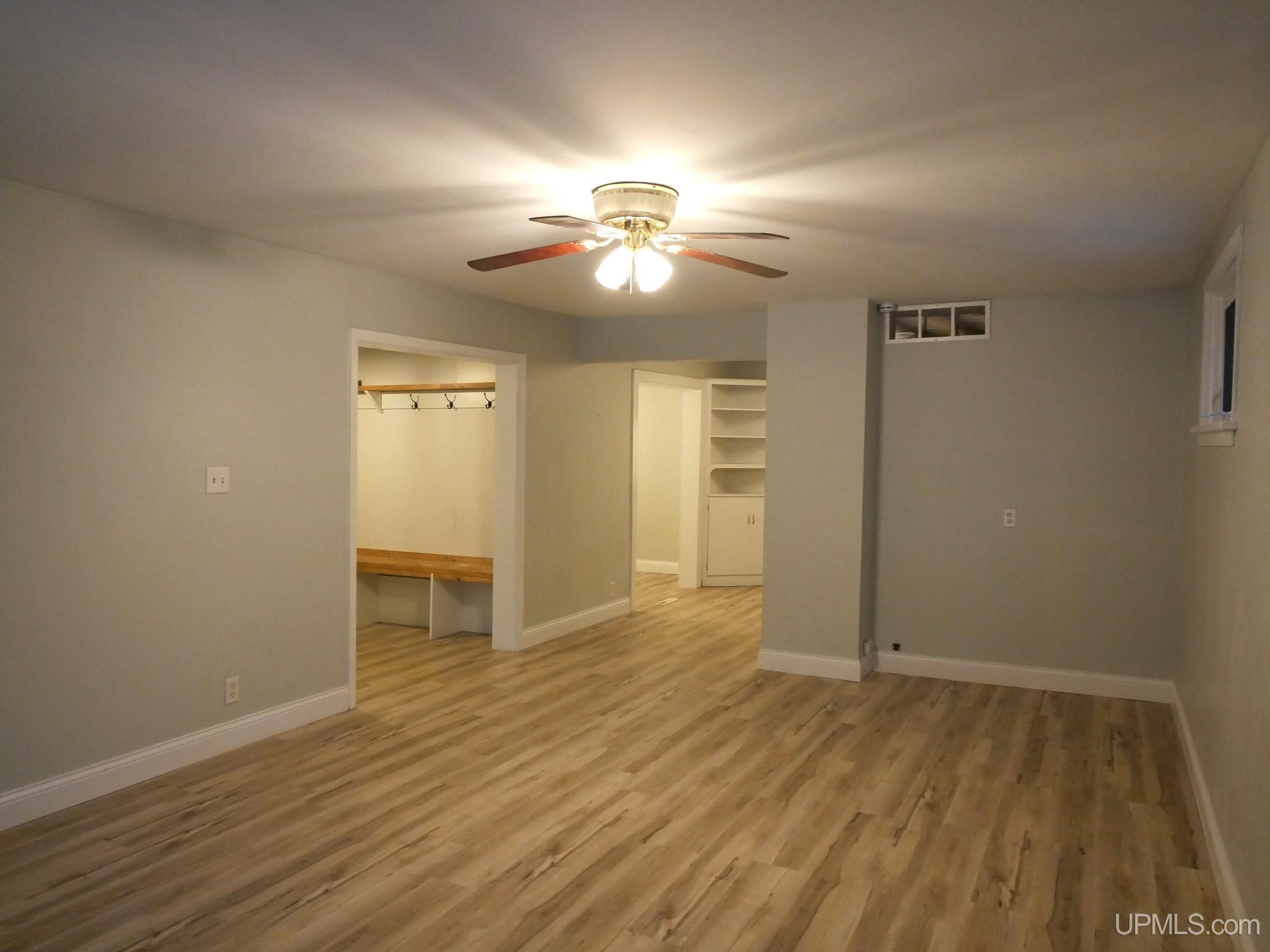 237 Kearsarge Street Calumet, MI 49913 - Photo 14 of 79