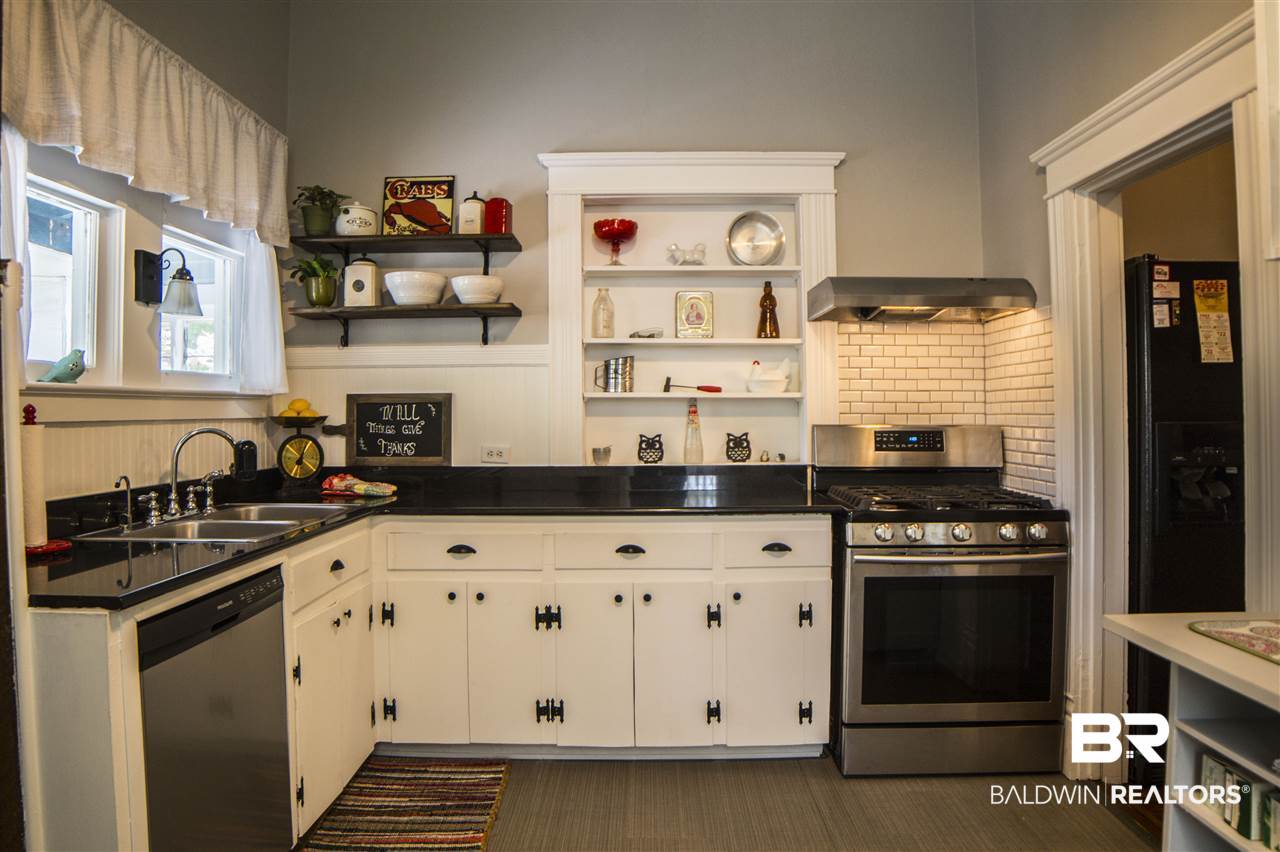 134 Margaret Street Mobile, AL 36607 - Photo 24 of 41