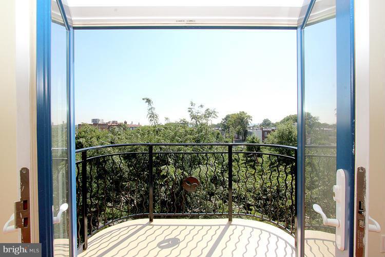 401 13th Street Northeast, Unit 406 Washington, DC 20002 - Photo 22 of 30 Exterior (Rear)