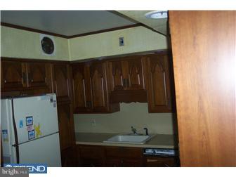 441 Rively Avenue Aldan, PA 19018 - Photo 4 of 12 Gallery Image 4