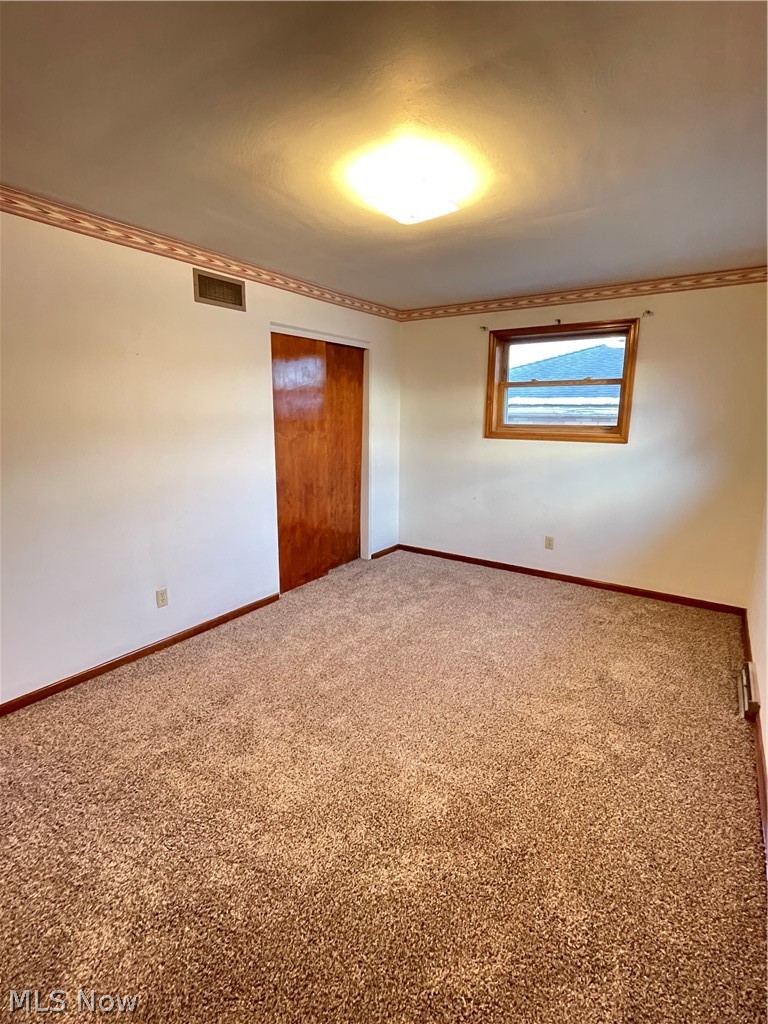 1103 Courtland Road Weirton, WV 26062 - Photo 14 of 23