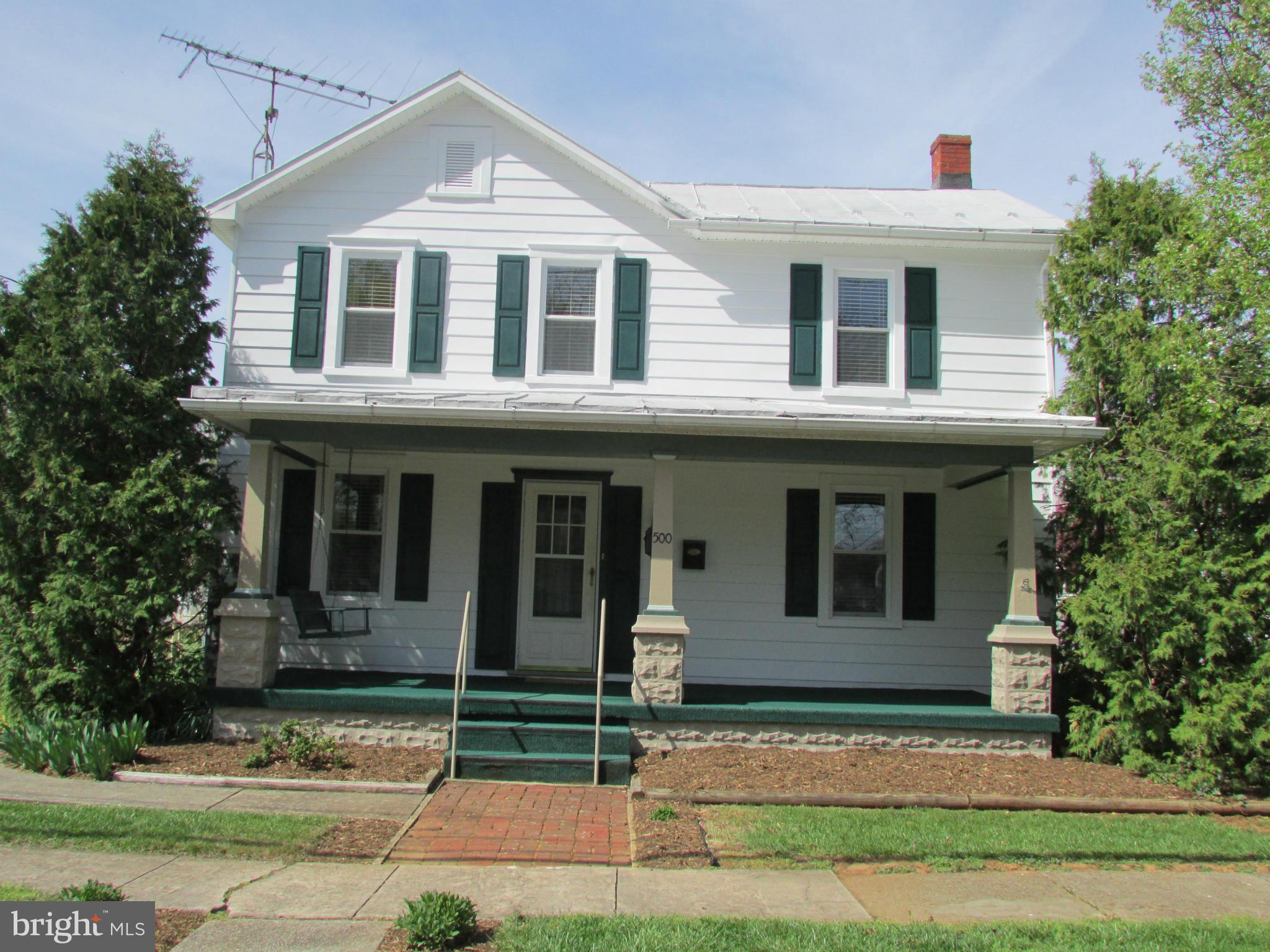 Exterior (Front)