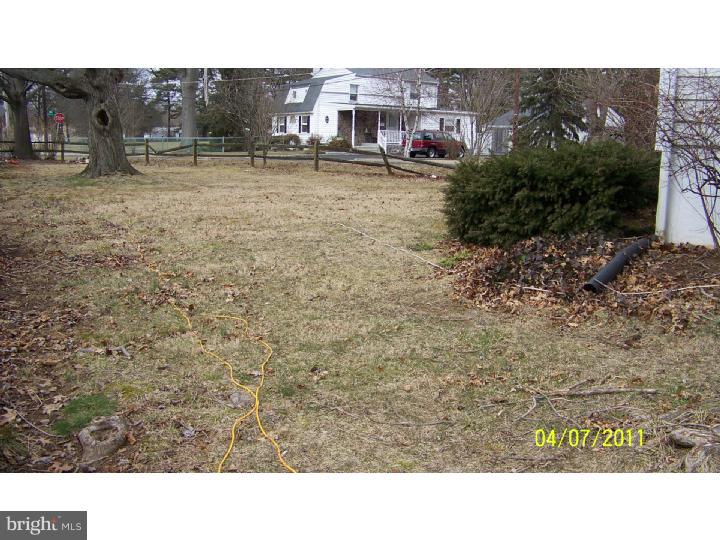 533 Prospect Road Warminster, PA 18974 - Photo 4 of 22 Back Yard