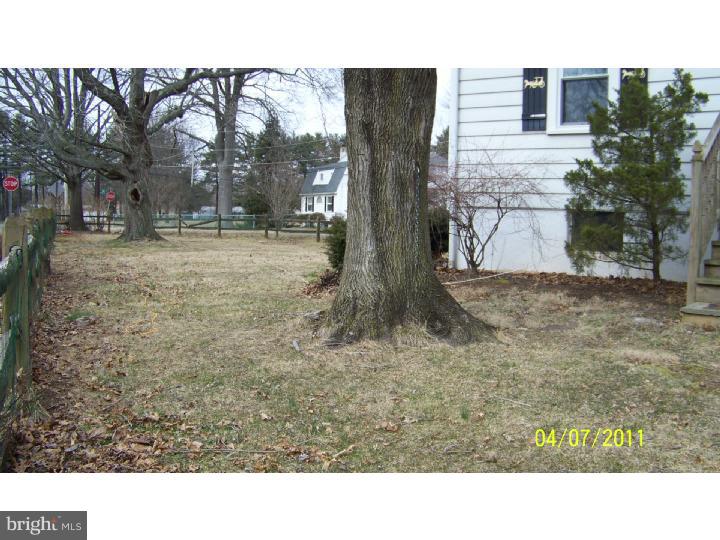 533 Prospect Road Warminster, PA 18974 - Photo 10 of 22 Front Yard