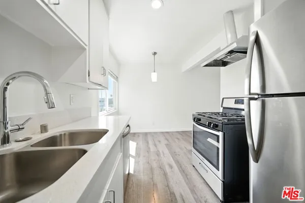 $3,799 | 510 Pacific Avenue, Unit 7, Venice, CA 90291
