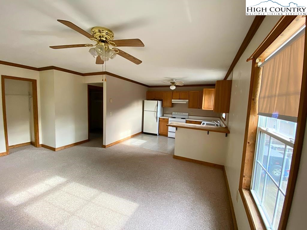 413 Grandpas Farm Road Fleetwood, NC 28626 - Photo 2 of 9