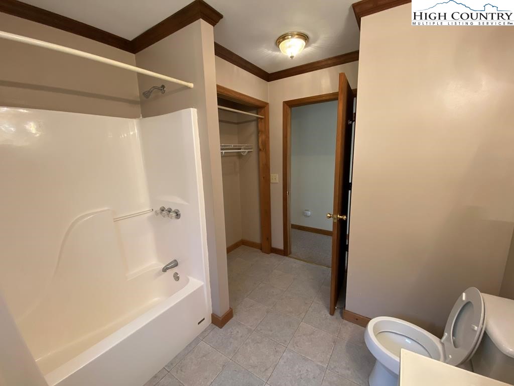 413 Grandpas Farm Road Fleetwood, NC 28626 - Photo 5 of 9