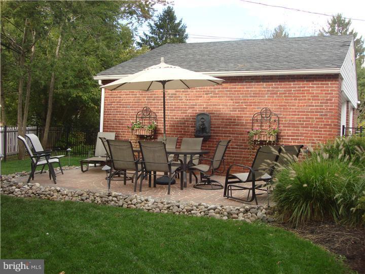 402 Avondale Road Havertown, PA 19083 - Photo 23 of 24 Exterior Back