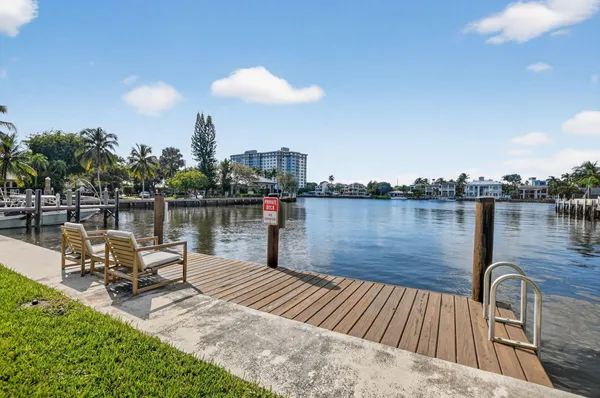 $2,200 | 414 Seasage Drive, Unit 9, Delray Beach, FL 33483