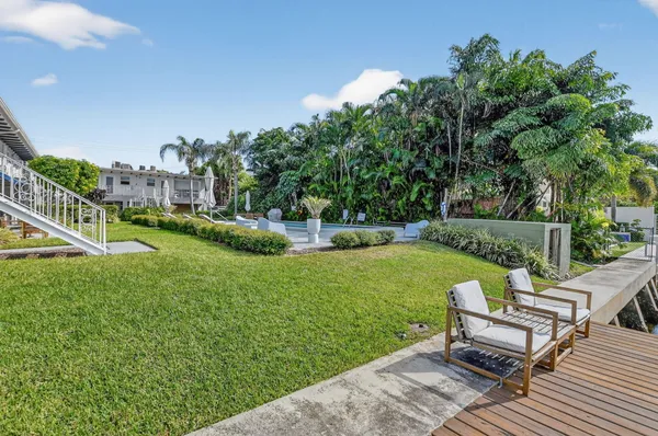 $2,200 | 414 Seasage Drive, Unit 9, Delray Beach, FL 33483