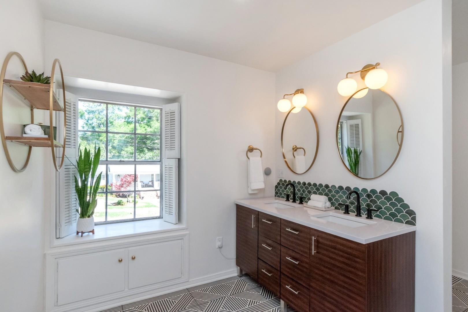 524 Spring Park Drive East Mobile, AL 36608 - Photo 17 of 56 primary bath