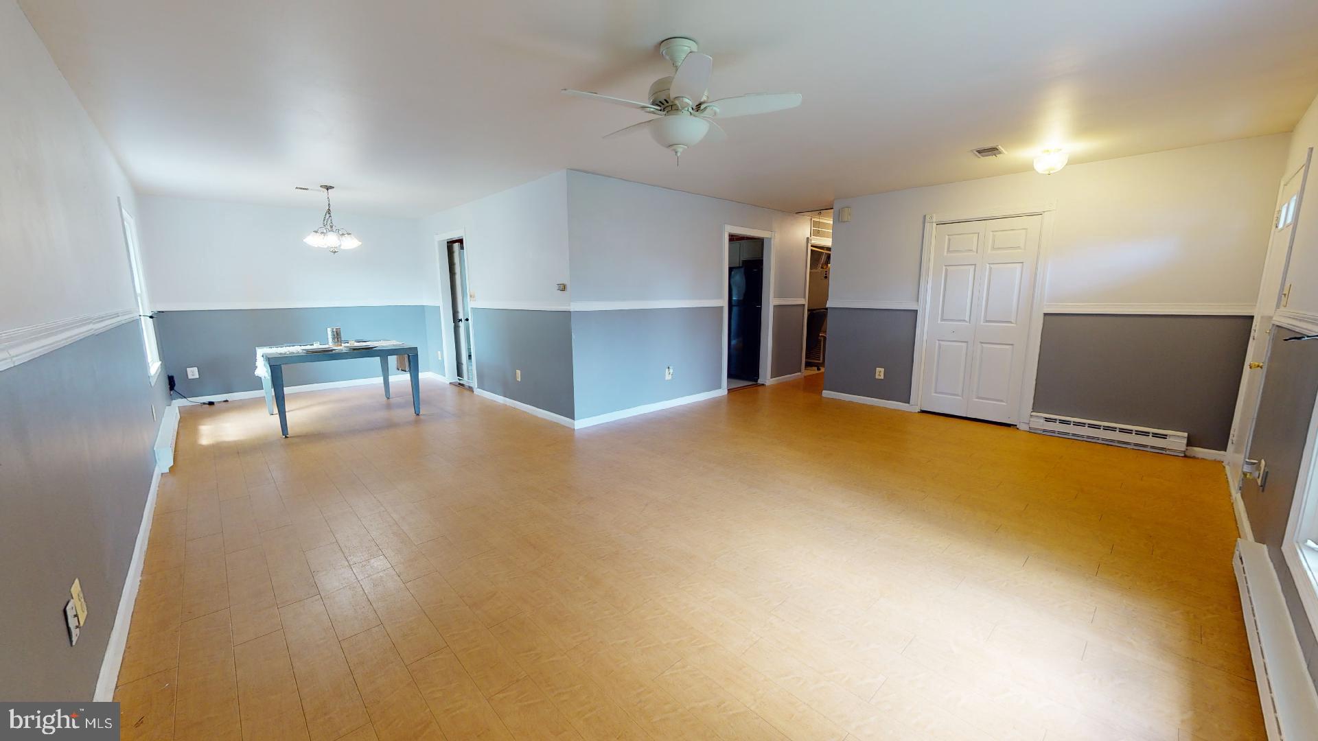 505 South Harrison Road Sterling, VA 20164 - Photo 5 of 28 Gallery Image 5