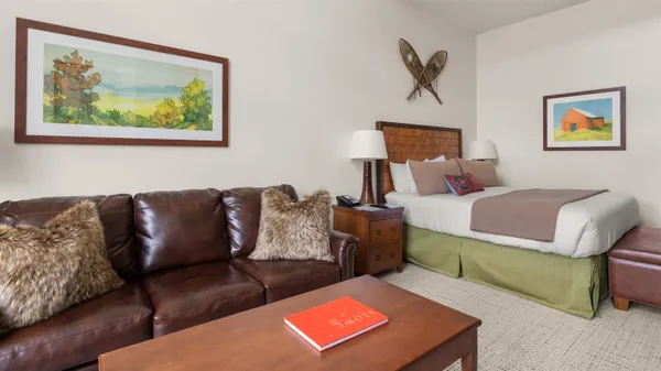 $615,000 | 7412 Mountain Road, Unit 1530, Stowe, VT 05672