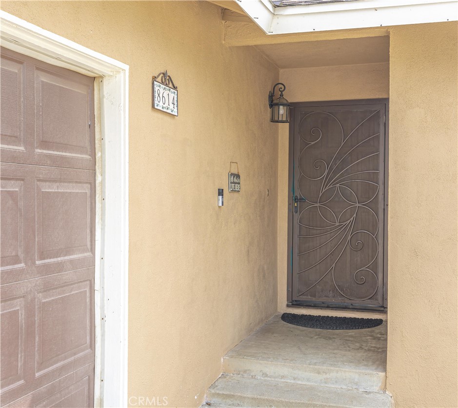 8614 Camelia Drive Riverside, CA 92504 - Photo 4 of 31