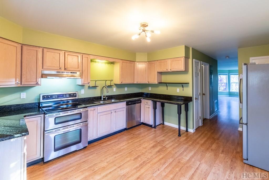 30 North Ridge Point, Unit 1 Sylva, NC 28779 - Photo 6 of 42 Gallery Image 6