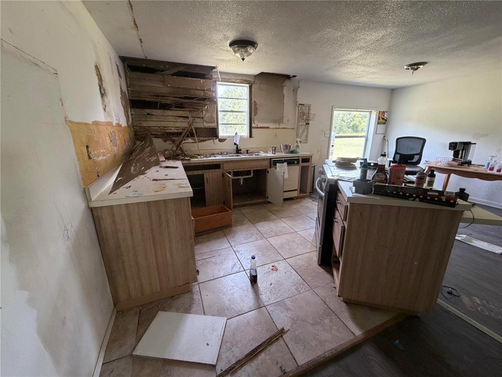 9929 Factory Avenue Hampton, FL 32044 - Photo 13 of 26 Gallery Image 13