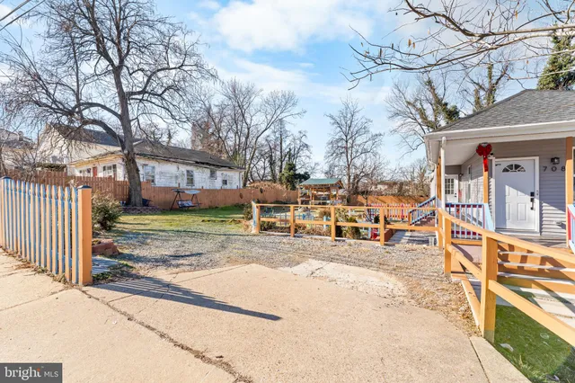 $550,000 | 708 62nd Avenue, Capitol Heights, MD 20743