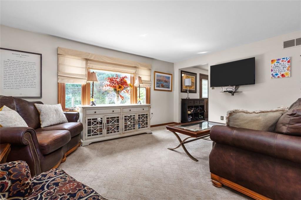 284 Lewis Run Road West Mifflin, PA 15122 - Photo 3 of 25 Gallery Image 3