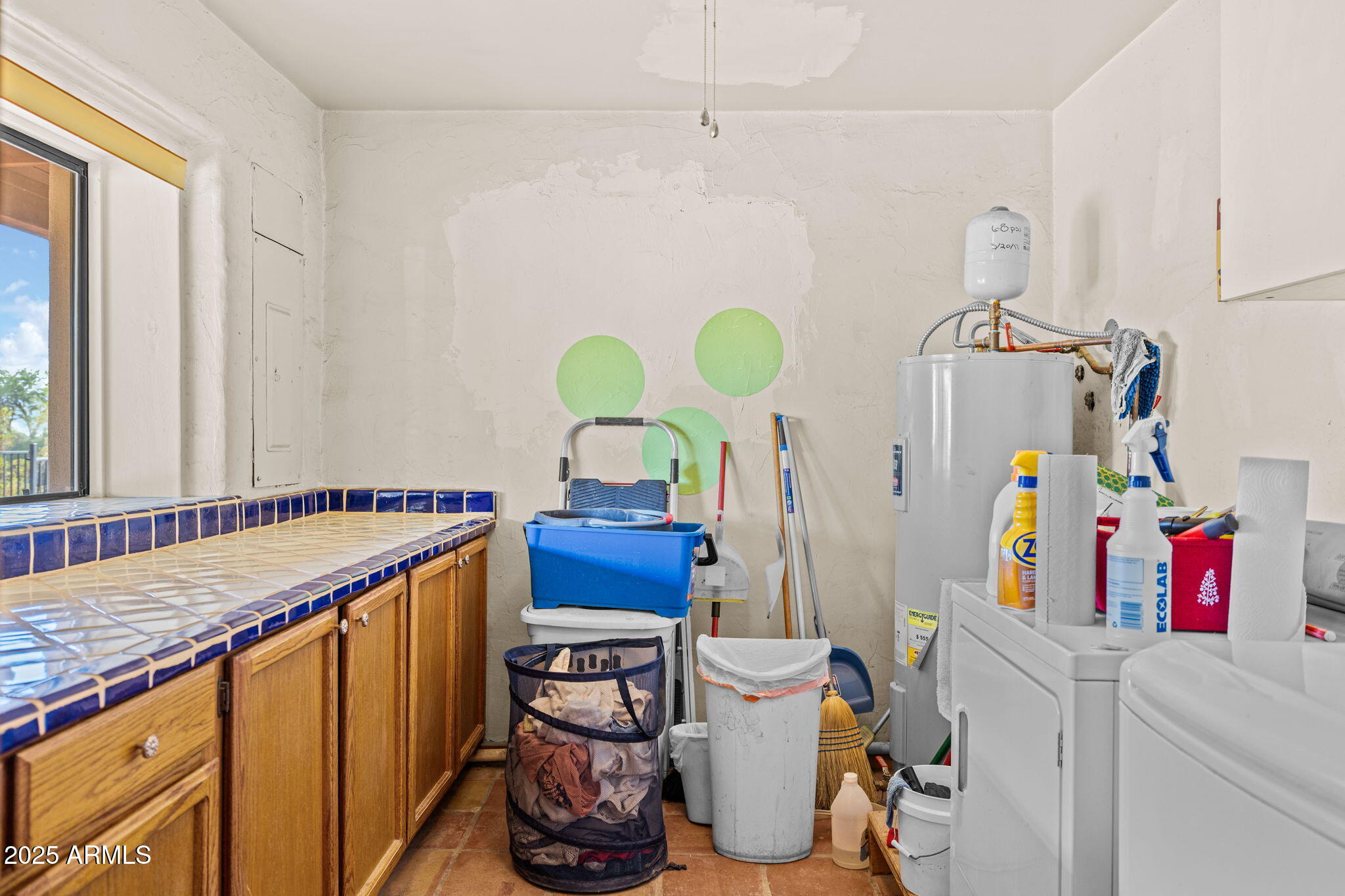 6319 East Lowden Road Cave Creek, AZ 85331 - Photo 28 of 52 a bathroom with a sink mirror vanity and toilet