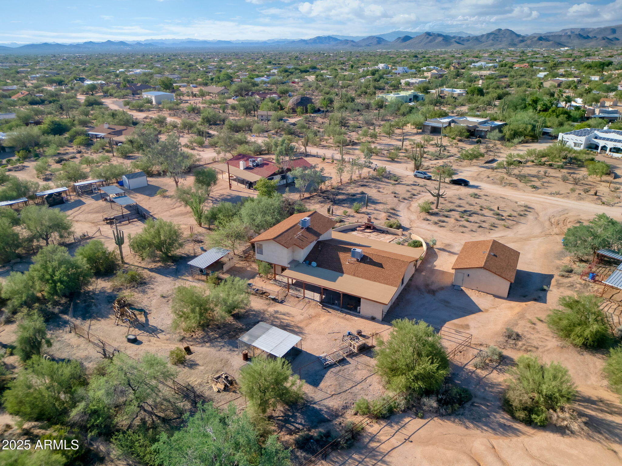 6319 East Lowden Road Cave Creek, AZ 85331 - Photo 5 of 52 6319 E Lowden Rd Cave Creek - 104_2
