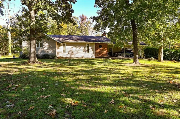 $207,500 | 1305 South 145 Road, El Dorado Springs, MO 64744
