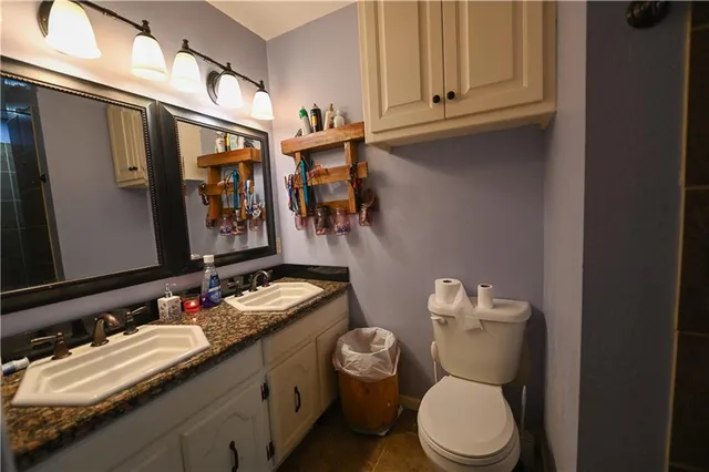 $210,000 | 1305 South 145 Road, El Dorado Springs, MO 64744