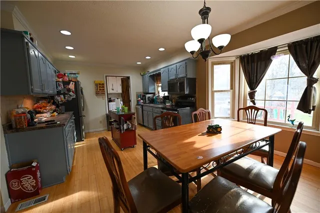 $210,000 | 1305 South 145 Road, El Dorado Springs, MO 64744