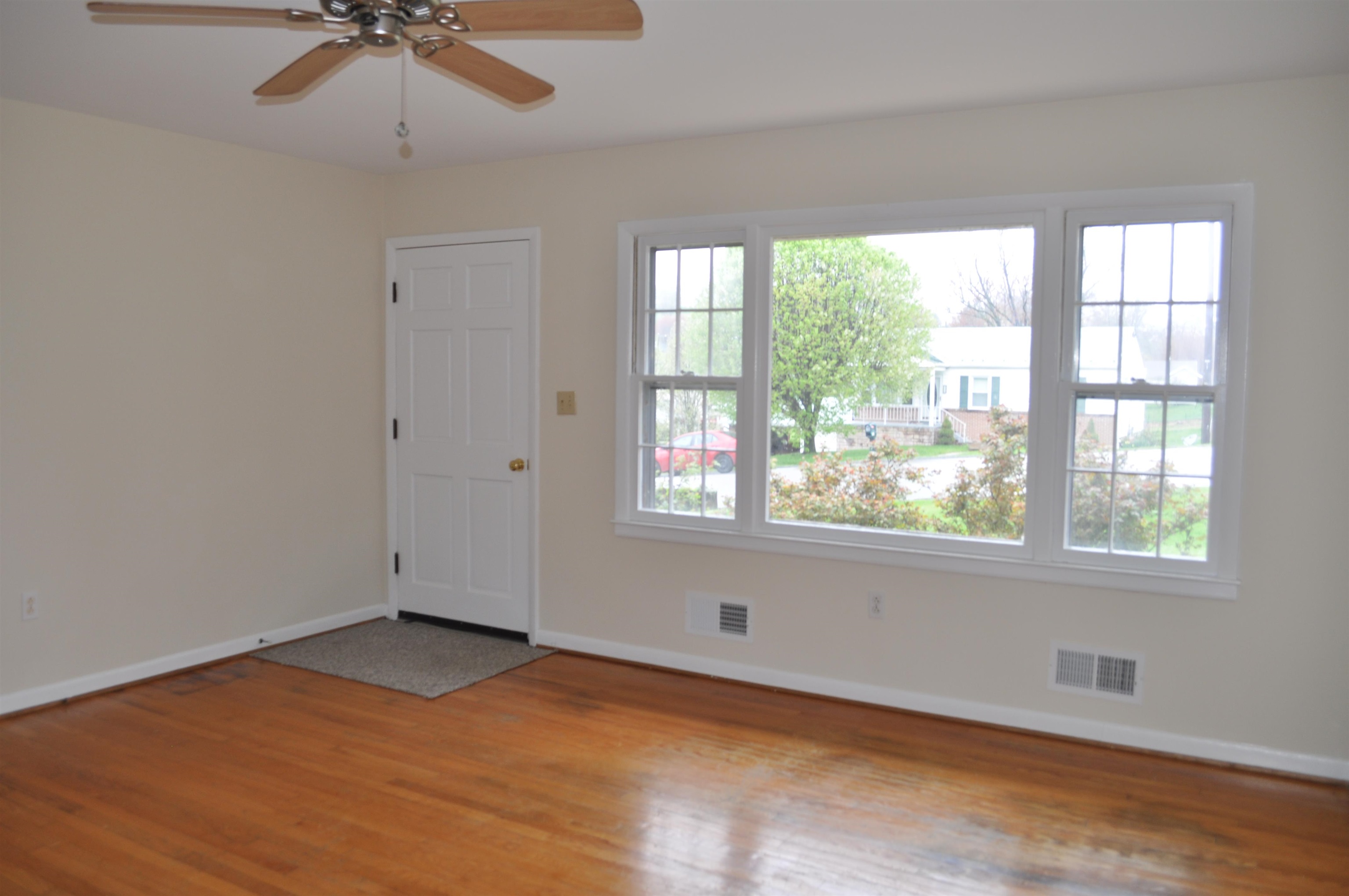 111 Devon Road Staunton, VA 24401 - Photo 11 of 28 an empty room with a window