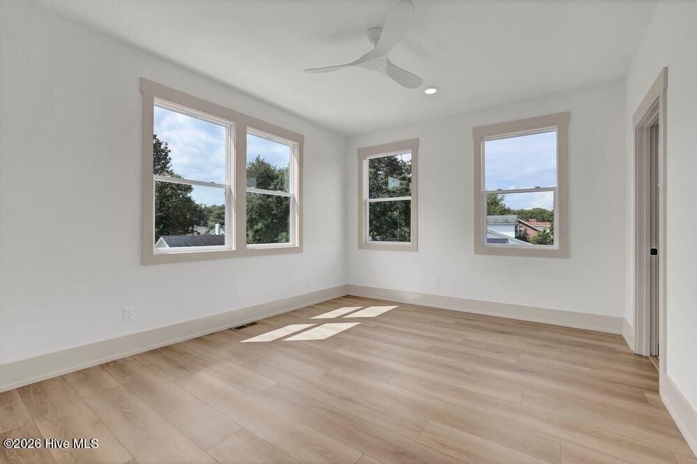 2165 Scotts Hill Loop Road Wilmington, NC 28411 - Photo 15 of 58