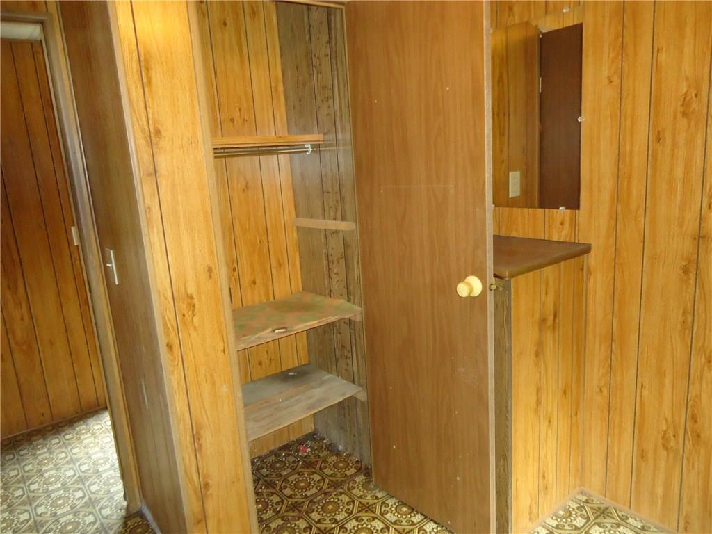 251 Isiminger Road Aleppo, PA 15310 - Photo 3 of 12