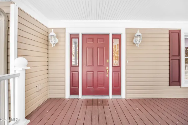 $599,900 | 6 Bishop Court, Queensbury, NY 12804